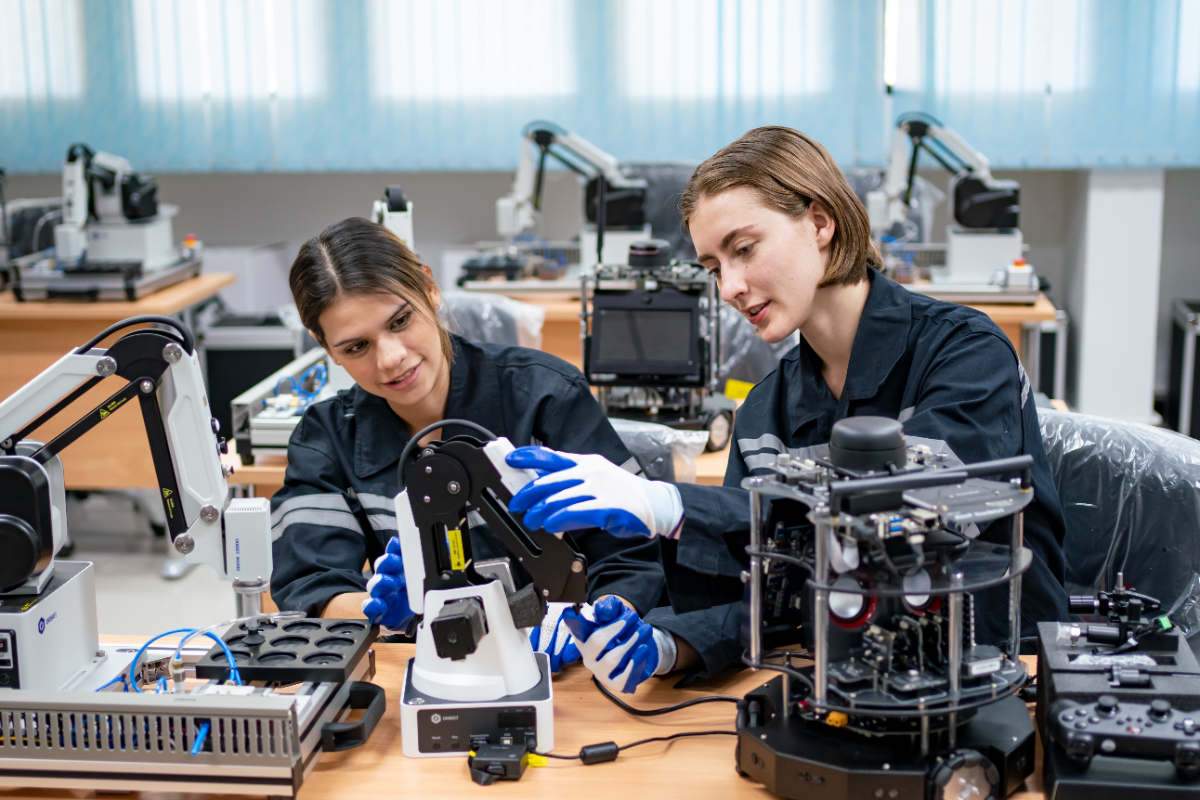 Comment les machines spéciales transforment la production industrielle